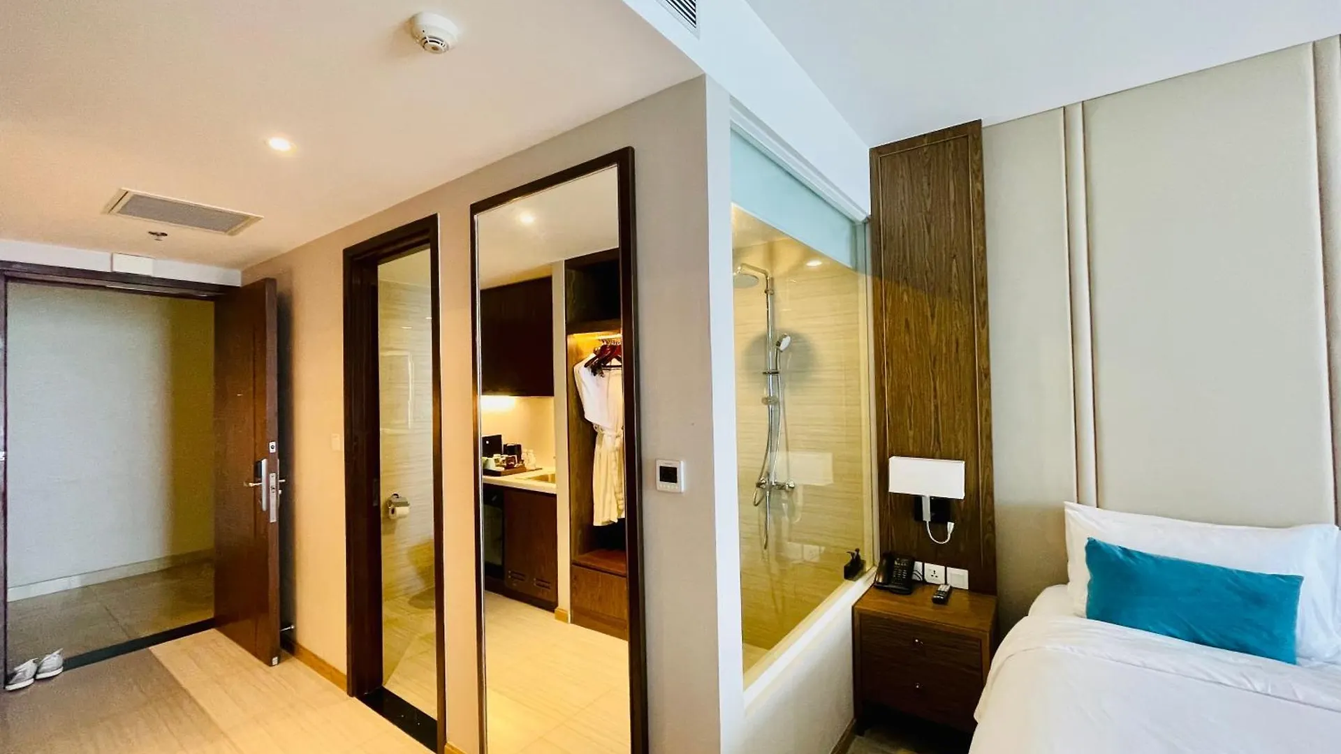 Panorama Nha Trang Sky Beach Residences 0*,  Вьетнам